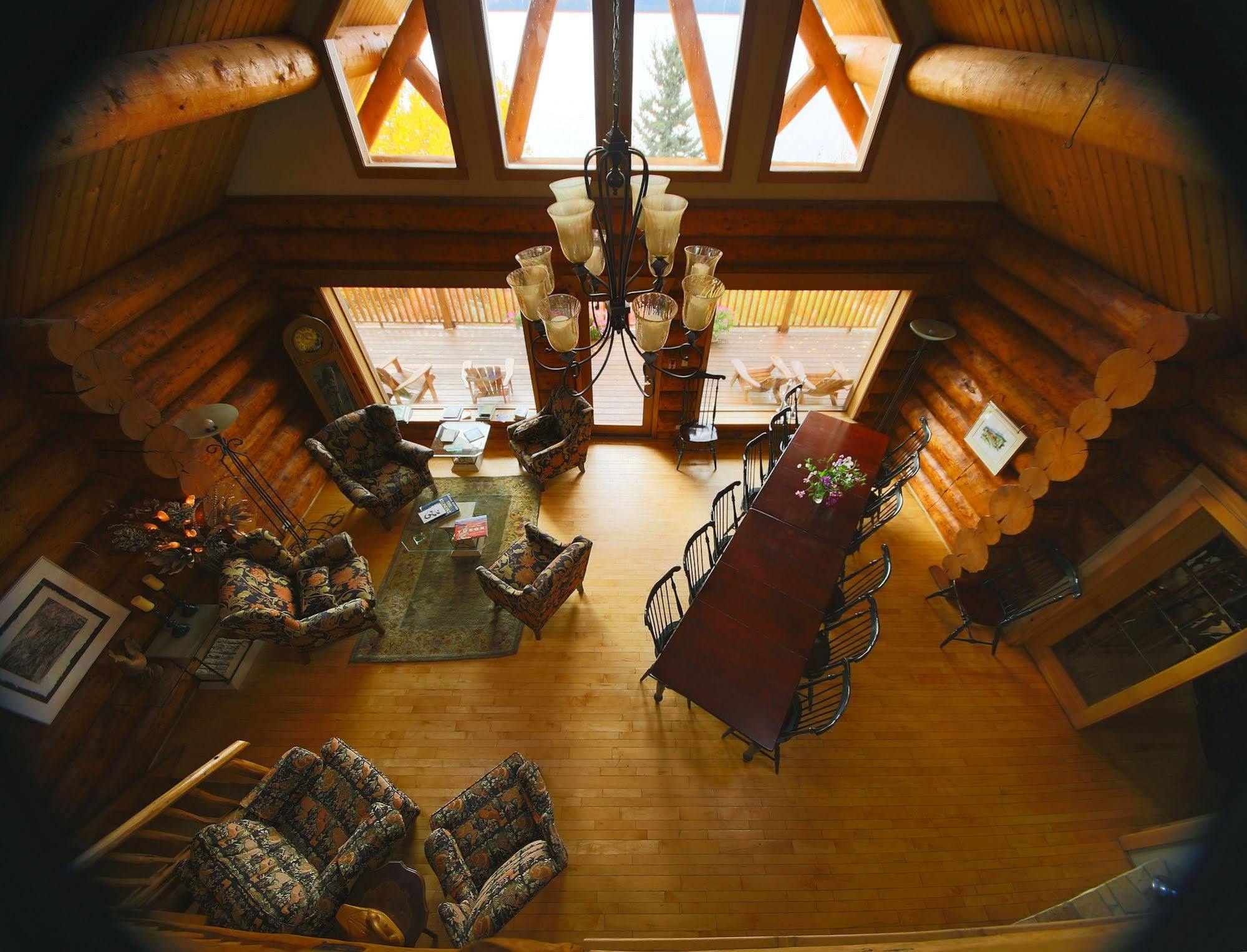 Inn On The Lake - Whitehorse Marsh Lake Exterior photo