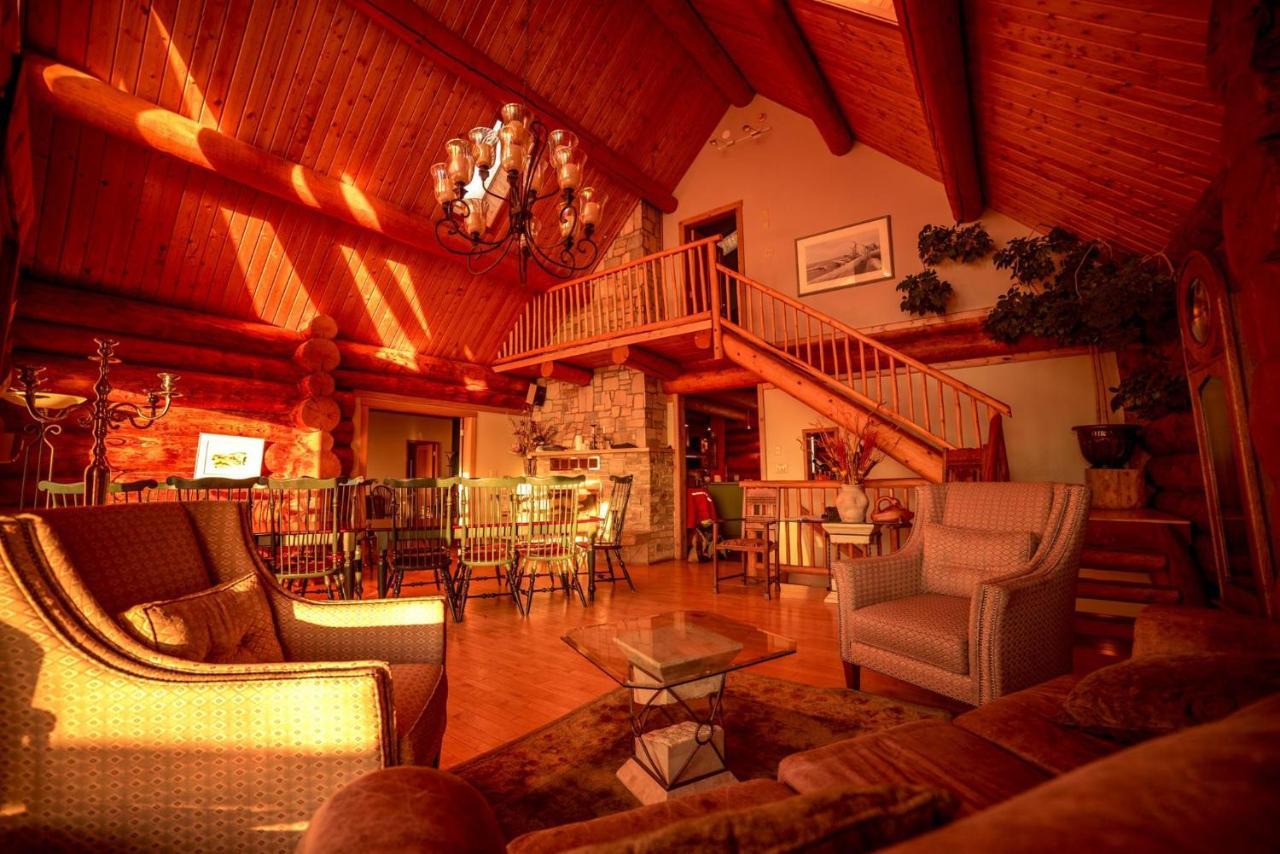 Inn On The Lake - Whitehorse Marsh Lake Exterior photo
