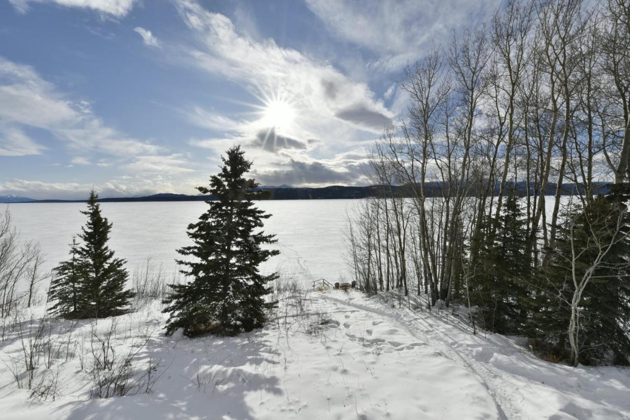 Inn On The Lake - Whitehorse Marsh Lake Exterior photo